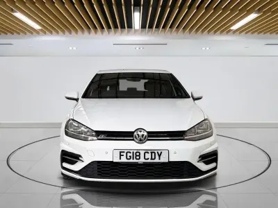 Used VW Golf VII R-line 150 HP (110 kW) 2018 White Hatchback