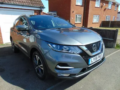 Used Nissan Qashqai N-Connecta 140 HP (102 kW) 2019 Grey SUV