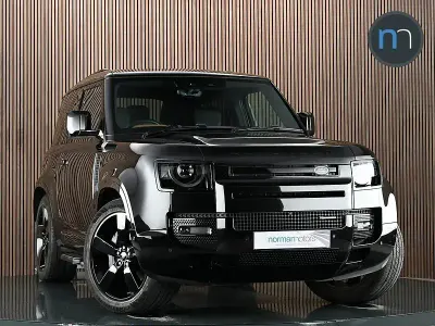 Usado Land Rover Defender HSE Dynamic 2022 Preto SUV