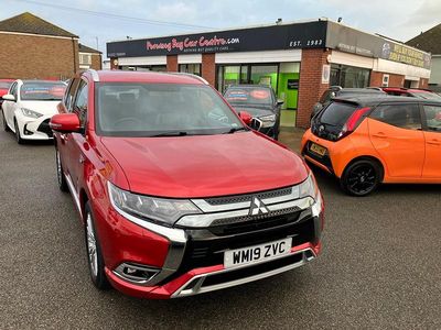 Used Mitsubishi Outlander P-HEV 2019 Red Estate