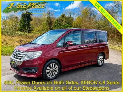 Używany Honda Stepwgn 2013 Czerwony Minivan