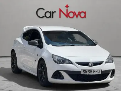Used Vauxhall Astra S 2016 White Coupe