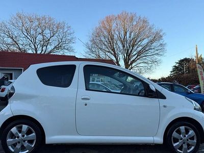 Used Toyota Aygo 2012 White Hatchback