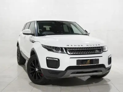 Used Land Rover Range Rover evoque SE 2018 White Estate