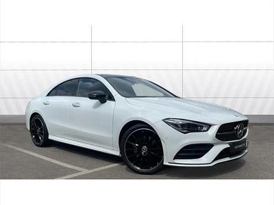 Begagnad Mercedes CLA200 AMG Line Premium Plus 161 HK (118 kW) 2023 Vit Sportkupé