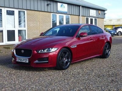 Used Jaguar XE R-Sport 180 HP (132 kW) 2015 Red Sedan