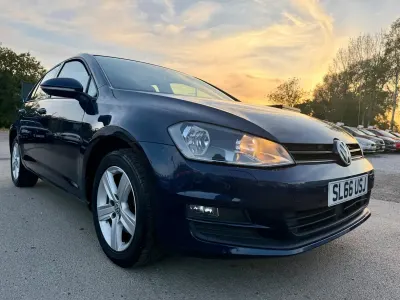 Used VW Golf VII Edition 125 HP (91 kW) 2016 Blue Hatchback