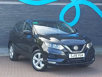 Used Nissan Qashqai Acenta Premium 115 HP (84 kW) 2019 Black SUV
