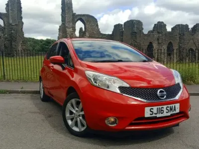 Used Nissan Note S 98 HP (72 kW) 2016 Red Hatchback