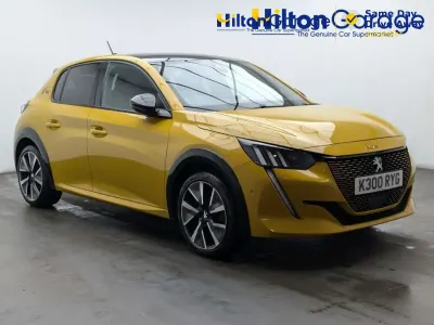 Used Peugeot e-208 Premium 100 kW (136 HP) 2021 Yellow Hatchback