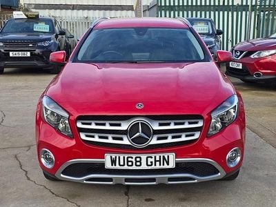 Mercedes GLA220