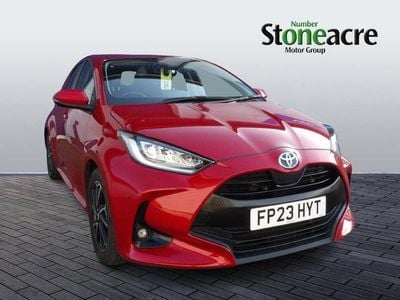 Used Toyota Yaris Hybrid Design 116 HP (85 kW) 2023 Red Hatchback