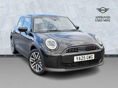 Used Mini Cooper S Hatch 201 HP (147 kW) 2025 Black Hatchback