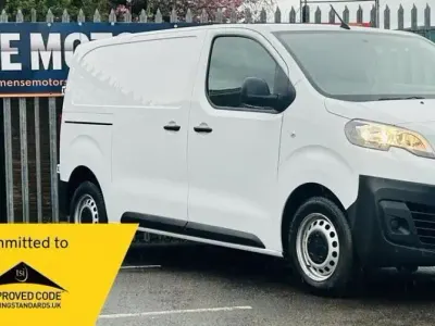 Używany Peugeot Expert Premium 2023 Biały Van