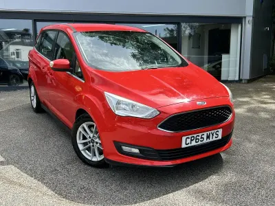 Used Ford Grand C-Max Zetec 120 HP (88 kW) 2016 Red MPV