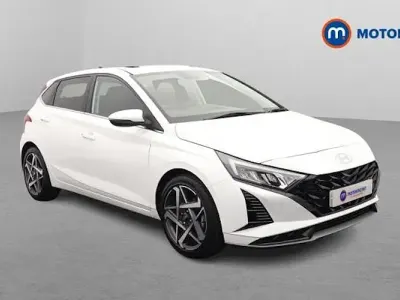 Used Hyundai i20 Ultimate 101 HP (74 kW) 2025 White Hatchback