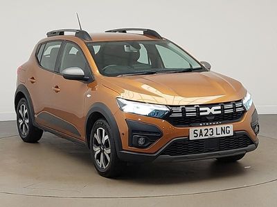 Begagnad Dacia Sandero Journey 91 HK (66 kW) 2023 Orange Halvkombi