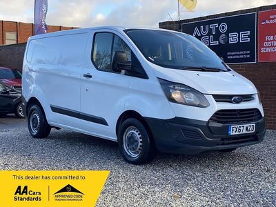 Used Ford Transit Custom 105 HP (77 kW) 2017 White Van