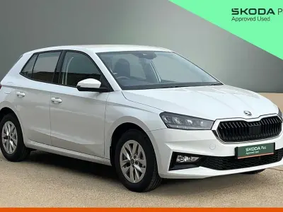 Used Skoda Fabia SE 80 HP (58 kW) 2025 Moon white metallic Hatchback