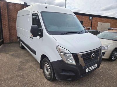 Usado Nissan NV400 Acenta 135 HP (99 kW) 2021 Branco Van