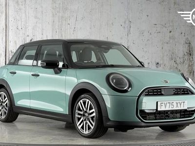 New Mini Cooper Classic 113 kW (154 HP) 2025 Green Hatchback