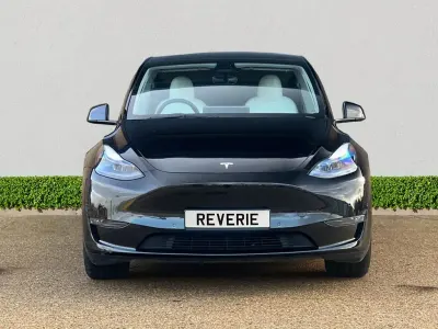 Używany Tesla Model Y 282 kW (384 KM) 2022 Czarny SUV