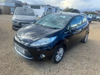 Used Ford Fiesta Zetec 82 HP (60 kW) 2010 Black Hatchback