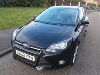 Used Ford Focus Zetec 115 HP (84 kW) 2012 Black Hatchback