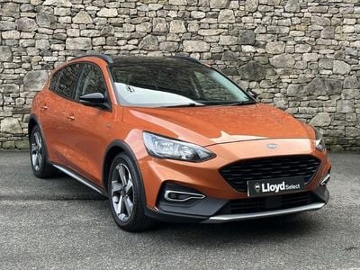 Used Ford Focus Active 125 HP (91 kW) 2019 Orange Hatchback