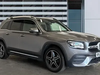 Second-hand Mercedes GLB200 AMG Line Premium 163 CP (119 kW) 2023 Gri SUV