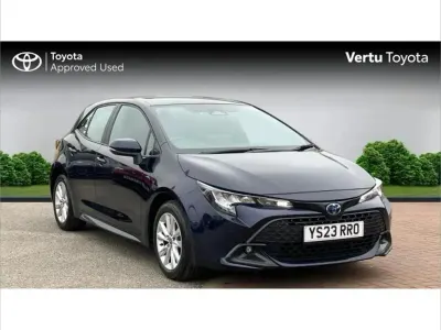 Used Toyota Corolla 140 HP (102 kW) 2023 Blue Hatchback