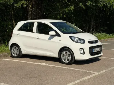 Used Kia Picanto 65 HP (47 kW) 2015 White Hatchback