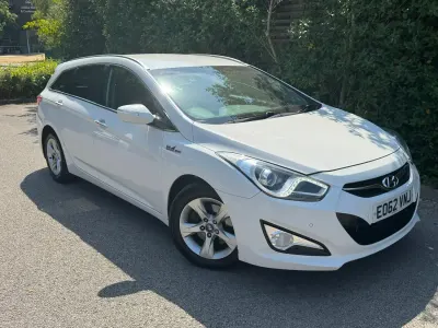 Used Hyundai i40 Style 136 HP (100 kW) 2012 White Estate