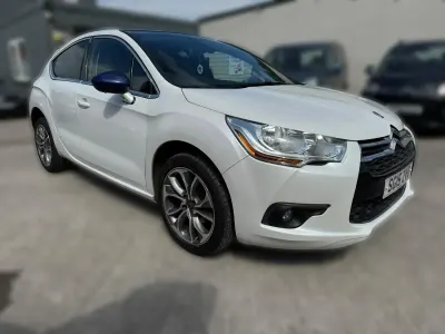 Used Citroën DS4 115 HP (84 kW) 2015 White Hatchback
