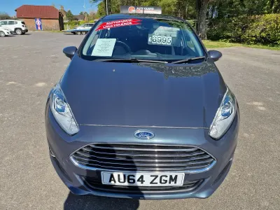 Used Ford Fiesta Zetec 105 HP (77 kW) 2014 Grey Hatchback