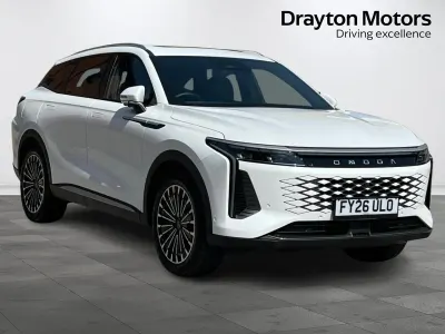 Used Omoda 9 537 HP (394 kW) 2026 White SUV