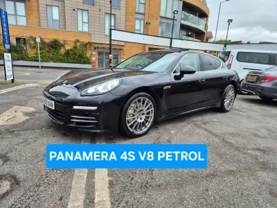 Usado Porsche Panamera 420 CV (308 kW) 2014 Negro Utilitario