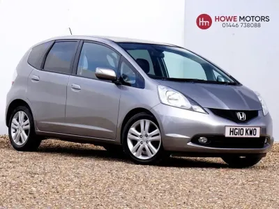 Używany Honda Jazz EX 100 KM (73 kW) 2010 Srebrny Hatchback