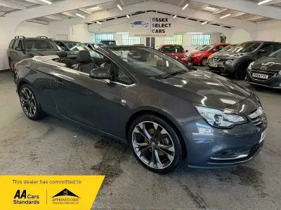 Used Vauxhall Cascada Elite 140 HP (102 kW) 2017 Grey Cabriolet