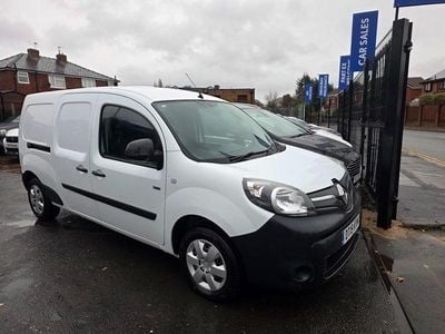 White Used 2019 Renault Kangoo Business | £6,995 (Expensive)