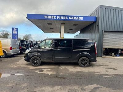 Black Used 2015 Ford Transit Custom Limited Van | £14,395 (Expensive)