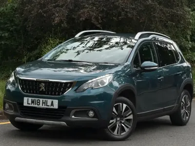 Usado Peugeot 2008 Allure 2018 Verde SUV