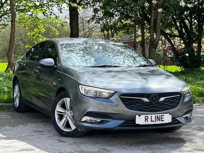 Used Vauxhall Insignia Design Edition 136 HP (100 kW) 2017 Grey Hatchback