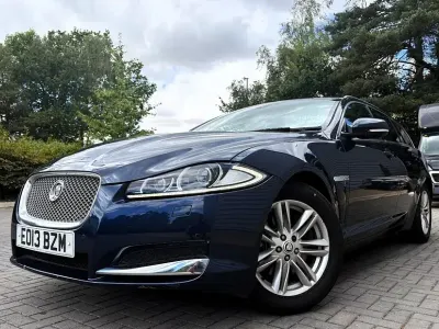 Used Jaguar XF Sportbrake Luxury 200 HP (147 kW) 2013 Blue Estate