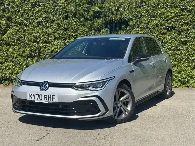 Begagnad VW Golf VII R-line 150 HK (110 kW) 2020 Silver Halvkombi