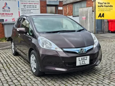 Used Honda Jazz Hybrid 99 HP (72 kW) 2012 Brown Hatchback