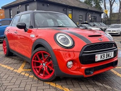 Used Mini Cooper S Hatch 192 HP (141 kW) 2018 Orange Hatchback