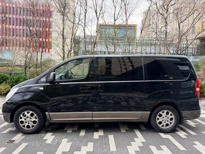 Used Hyundai I800 Style 2011 Black MPV
