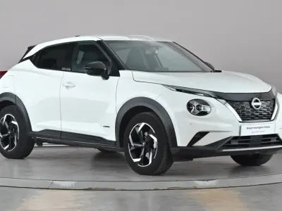 Używany Nissan Juke N-Connecta 143 KM (105 kW) 2023 Biały SUV