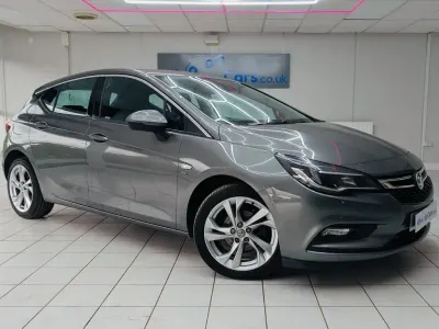 Gebraucht Vauxhall Astra SRi 110 PS (80 kW) 2017 Grau Kleinwagen